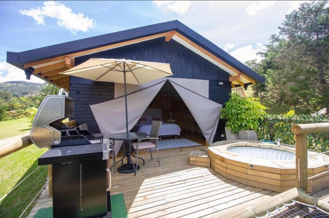 Hotel Bleu Hills Glamping Llanogrande à Rionegro Extérieur photo